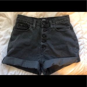 URBAN OUTFITTERS BDG mom high rise shorts, size 25